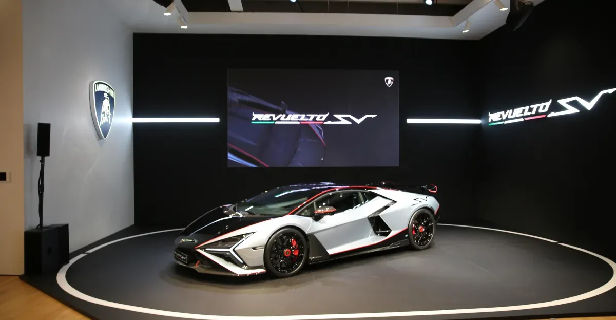 Lamborghini Revuelto SV: Super Veloce Boosts V12 Hybrid Power