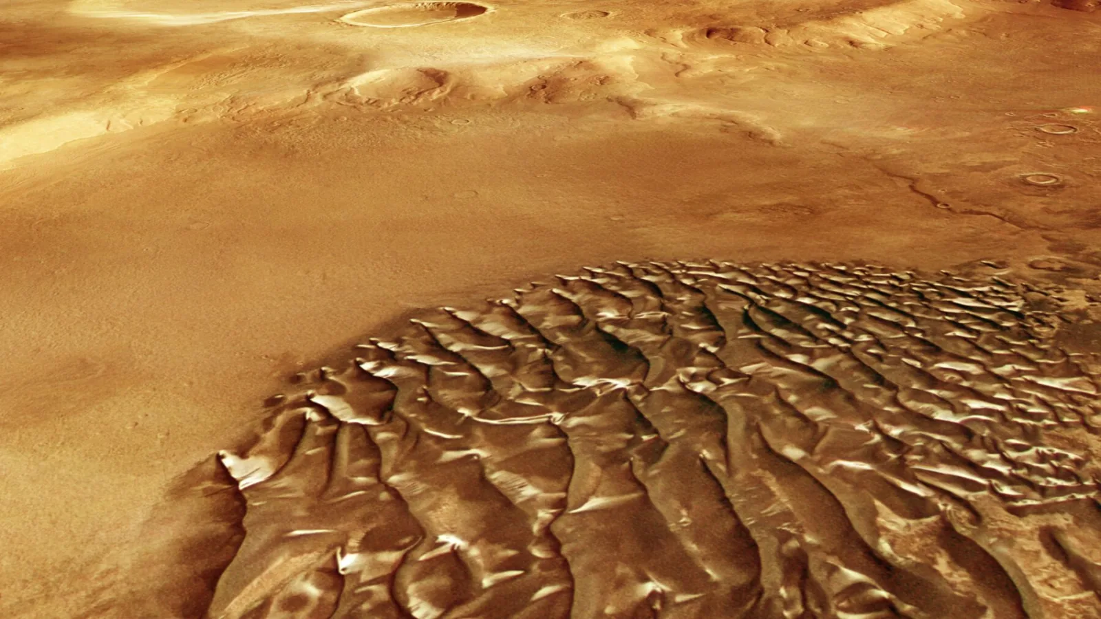 Mars Dunes Shine With Frosty 'Metallic' Sheen