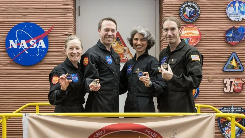 NASA Seeks Volunteers for Yearlong Moon-Mars Simulation Mission