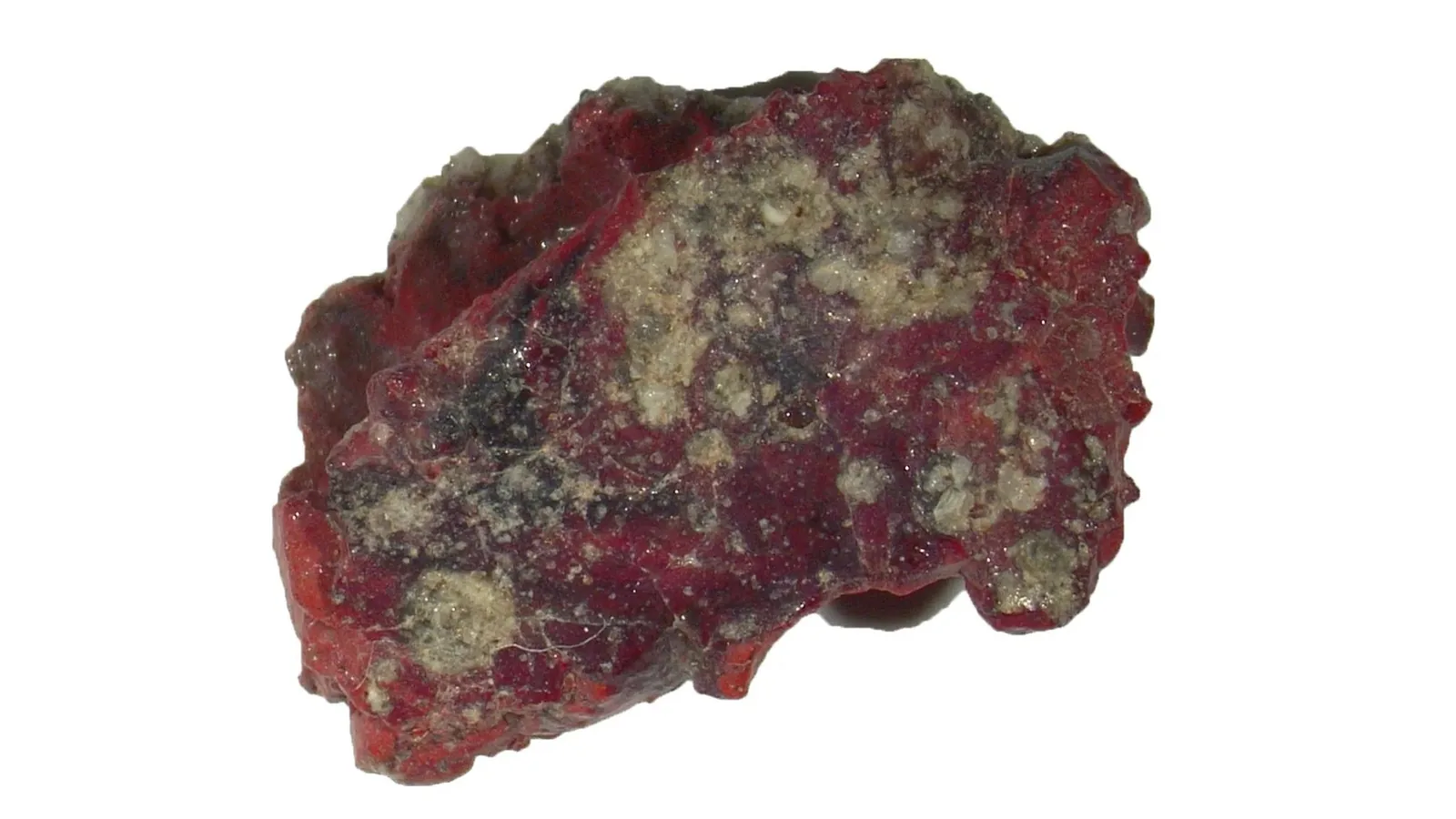 New Crystal Type Discovered in 1945 Nuclear Bomb Test Debris