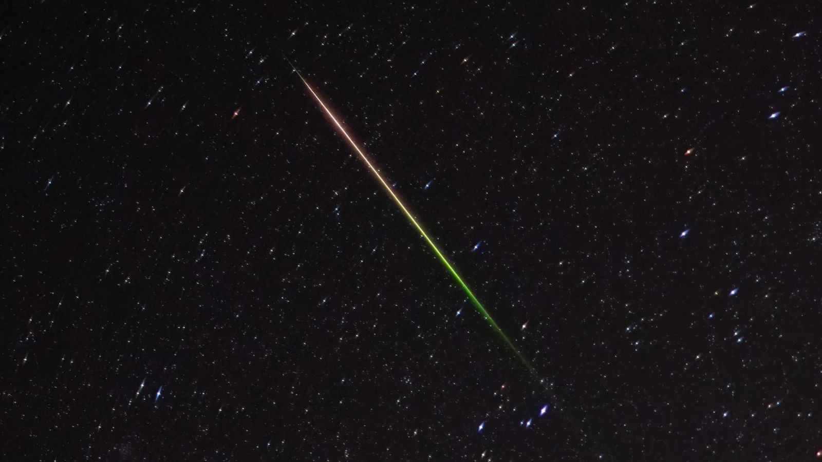 Perseid Meteor Shower Dazzles: Top 2026 Stargazing Photos