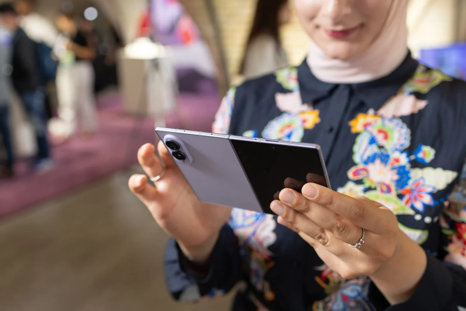 Samsung Galaxy Z Fold 8: A Passport-Sized Folding Phone Arrives