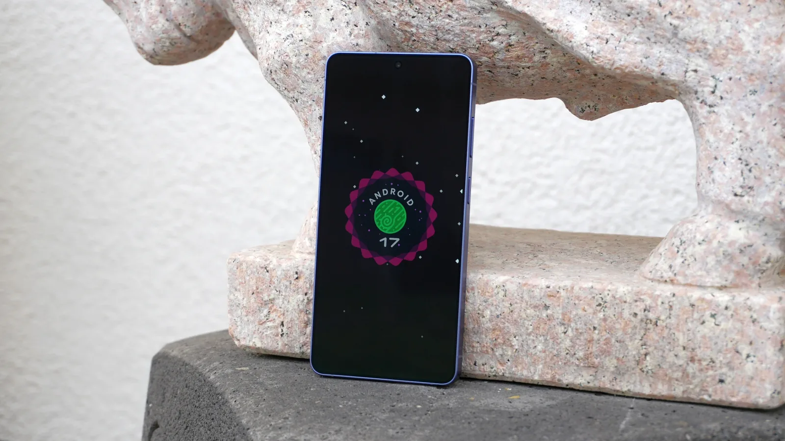Samsung's One UI 9.5 Design Leaks: Glass-Inspired Look Revealed