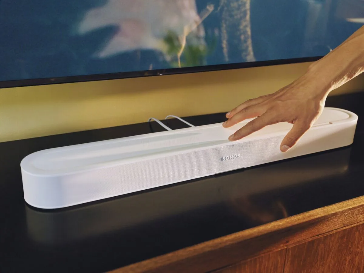 Sonos Launches Ace Ultra Headphones, Beam Ultra Soundbar, Embraces AI Assistants