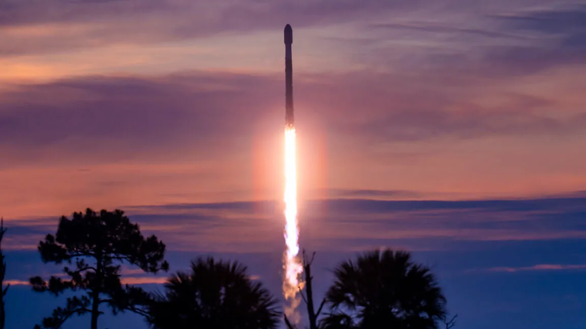 SpaceX Falcon 9 Booster B1067 Marks 35th Mission, Sets Reuse Record