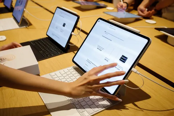 Apple Plans 2027 iPad Pro, MacBook Pro Updates
