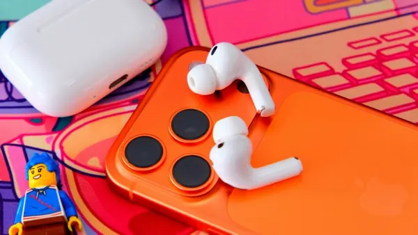 Apple AirPods Pro 3 Hit Lowest Price: $179 Deal
