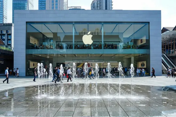 Apple Patches Hide My Email Flaw After Report, Lawsuit Filed