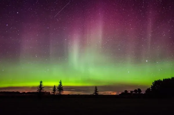 Aurora Borealis Possible in 19 US States Monday Night