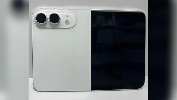 Foldable iPhone Design Leaked: White Only Option Expected