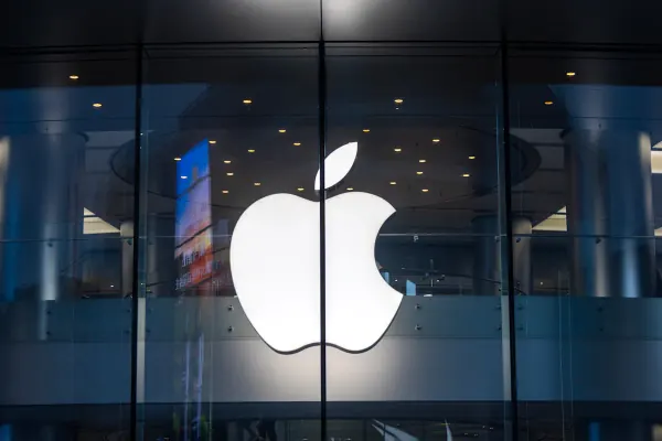 Foldable iPhone Ultra Faces Production Hurdles, Limited Supply Expected
