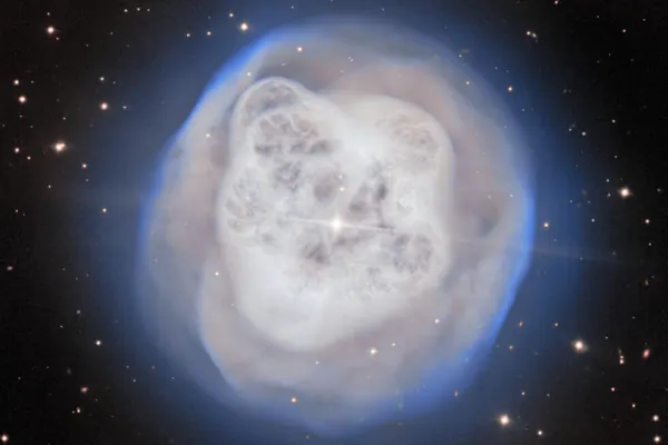 Gemini North Telescope Captures Star's Crystal Ball Nebula
