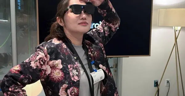 Google Unveils New Android XR Glasses with Samsung Partnership