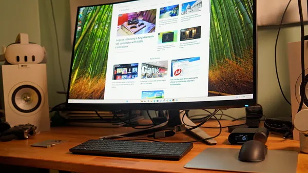 HP EliteBoard G1a: Keyboard PC Aims at IT Pros, Not Consumers