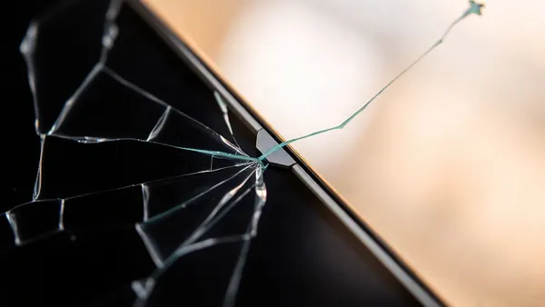 iPhone Duo Screen Cracks Linked to Hinge Damage, User Dissections Reveal
