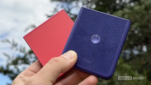 Motorola Razr Ultra (2026) vs. Galaxy Z Flip 7: Pocket Phone Showdown