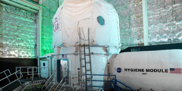 NASA Seeks Volunteers for Simulated Year-Long Mars or Moon Mission