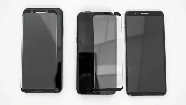 Samsung Galaxy S27 Series Leaked Screen Protectors Reveal Key Design Hints