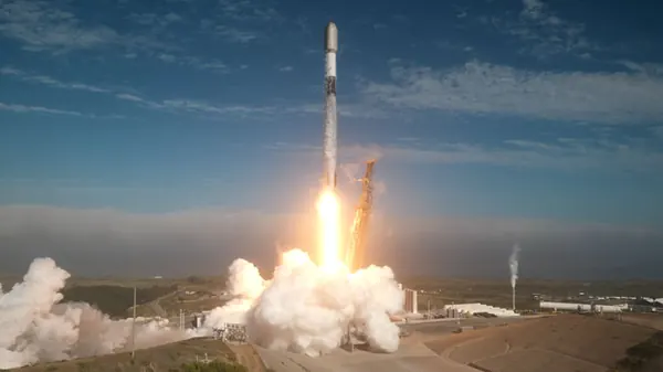SpaceX Deploys 24 Starlink Satellites from California Coast