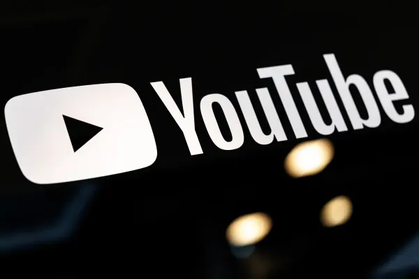 YouTube Enhances Podcasts with AI Recommendations and Auto Speed for Premium